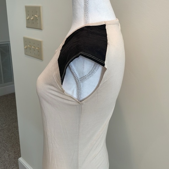Xhilaration Cream Color & Black Casual Top. XS - Picture 2 of 5
